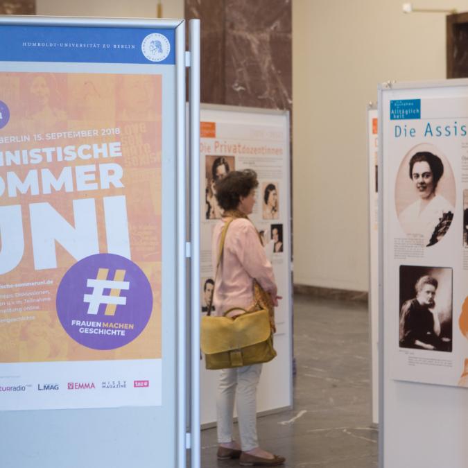 Ausstellung Frauen an der HU Berlin zur Feministischen Sommeruni 2018.